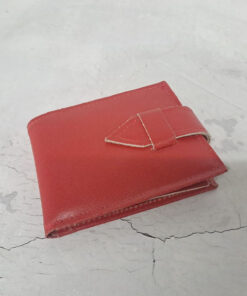 BILLETERA CUERO ROJO CON RABILLO