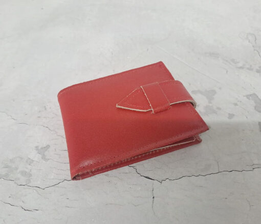BILLETERA CUERO ROJO CON RABILLO