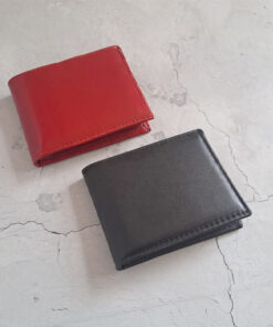 BILLETERA CUERO CON VOLANTES