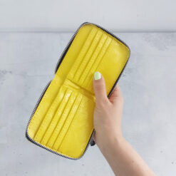 Alternative view of BILLETERA POCKET AMARILLO - PROMO -