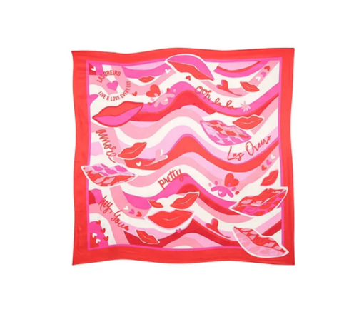 PAÑUELO ROJO DE SEDA LAS OREIRO