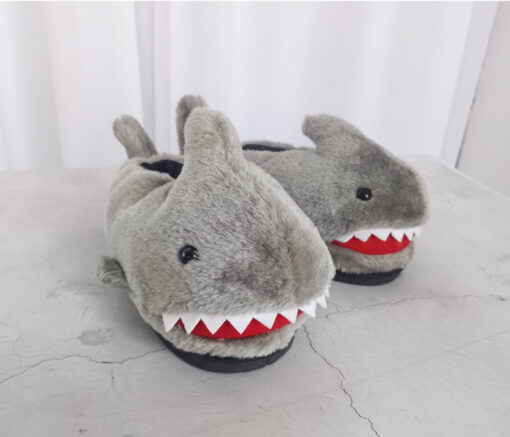 PANTUFLA SHARK