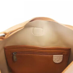 Alternative view of CARTERA - AMAYRA
